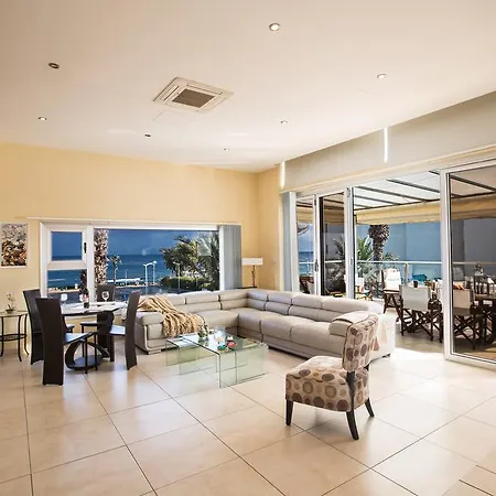 Pallini Court *